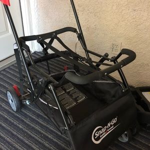 Fisher price deluxe play n rock•Snap n go stroller